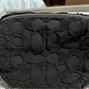 COACH® GB | Cosmetic Case In Signature Terry
